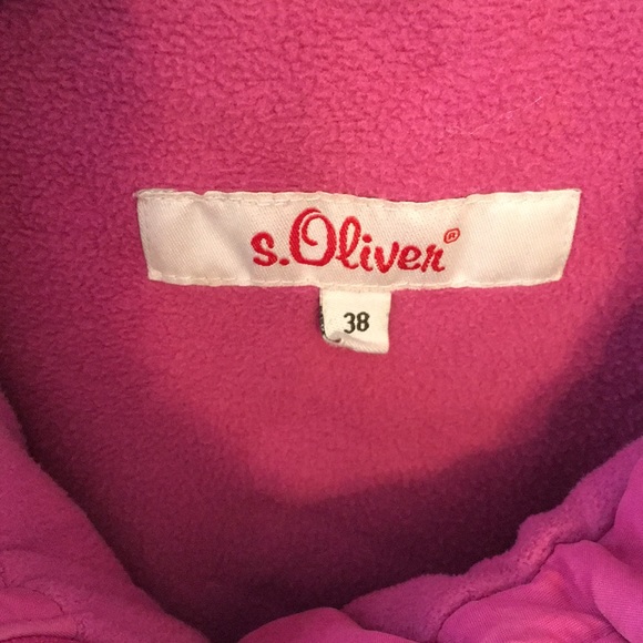 Pink ski jacket. - Picture 2 of 4